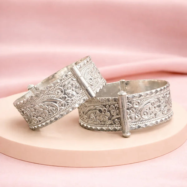 925 Silver Floral Engraved Kada Bracelet