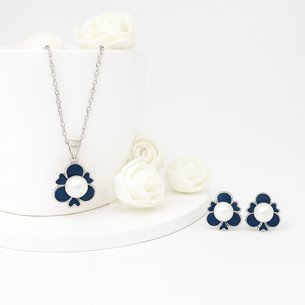 Pearl Bloom Silver Pendant Set