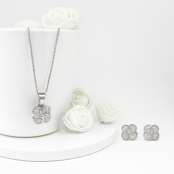 Elegant Petal Cluster Silver Pendant Set