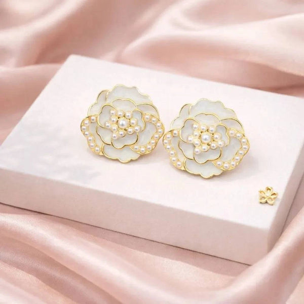 Anti-Tarnish Gold Floral Pearl Stud Earrings
