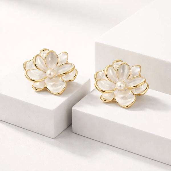 Anti-Tarnish Pearl Floral Stud Earrings