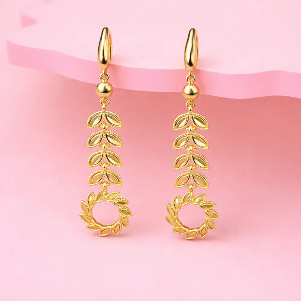 Anti-Tarnish Gold Leaf Drop Earrings – Lightweight & Elegant