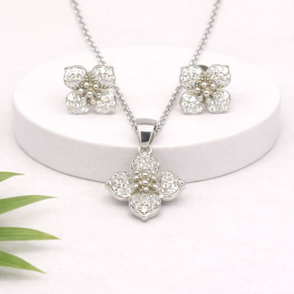 Four-Petal Bloom  Silver Pendant Set