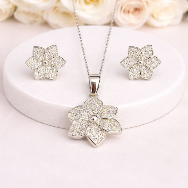 Shimmering Petal Flower  Silver Pendant Set