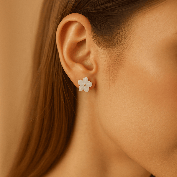 Silver Mother of Pearl Floral Stud Earrings in 925 Sterling Silver
