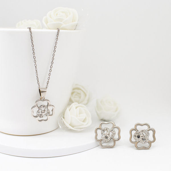 Openwork Floral  Silver Pendant Set
