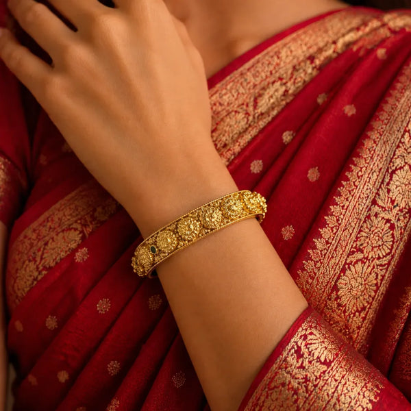 Elegant Gold Polish Floral Kada Bangle