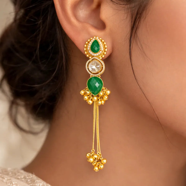 Emerald Kundan Tassel - Anti-Tarnish Green Earrings